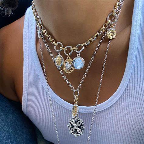 Nurturing the Radiance: A Guide to Caring for 14k Yellow Gold and 14k White Gold Jewelry - Willow & Luna