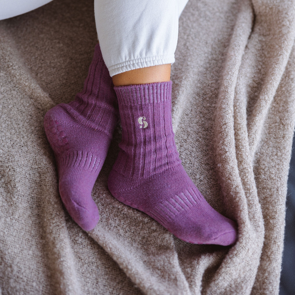 Adult Merino Wool Non-Slip Socks — Viola, 1 Pair | Serene Socks