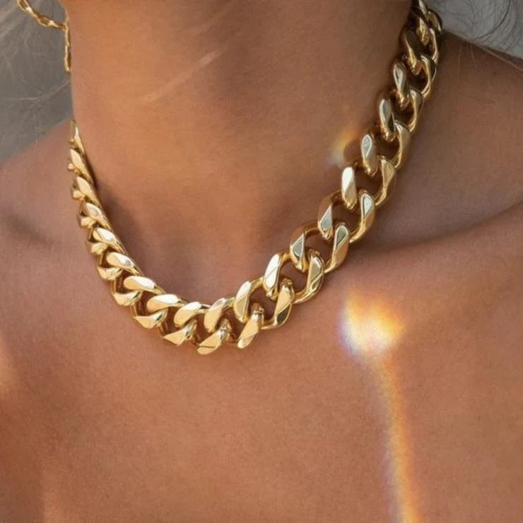 LA MADISON 18K Gold Chunky Chain Necklace