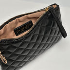 LA MADISON Pouch Bag