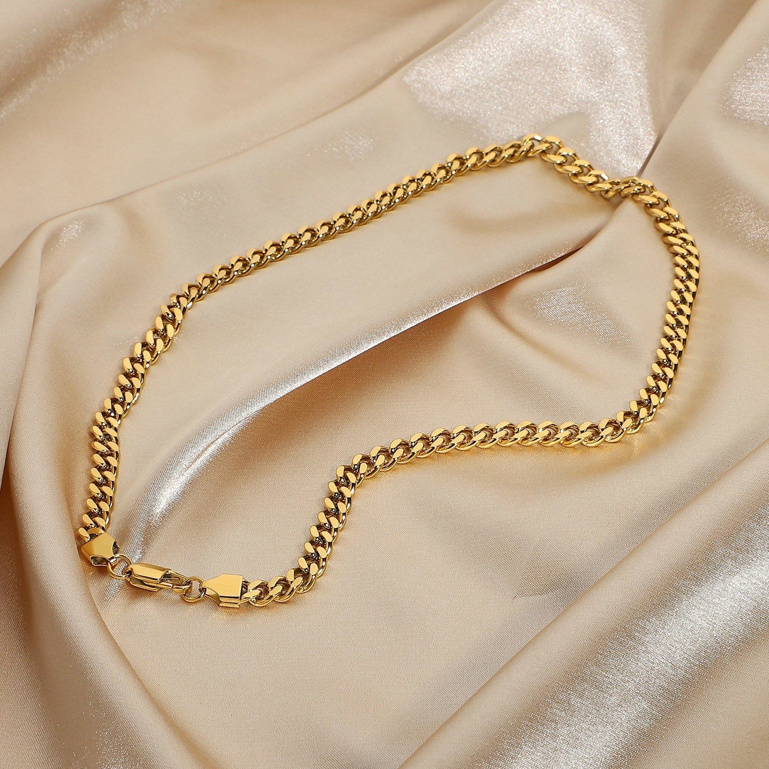 LA MADISON 18K Gold Cable Chain Necklace