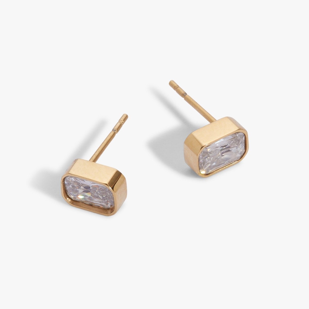 April Emerald - Cut Birthstone Stud Earrings - Willow & Luna