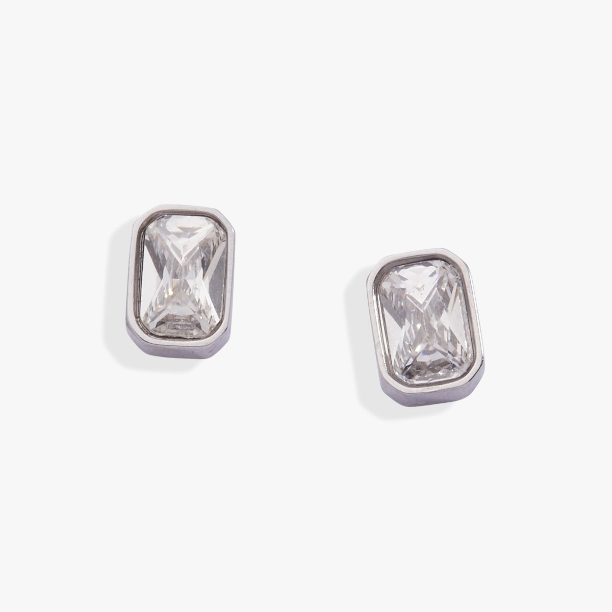 April Emerald - Cut Birthstone Stud Earrings - Willow & Luna