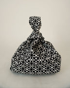 Black Solitaire Handbag - Willow & Luna