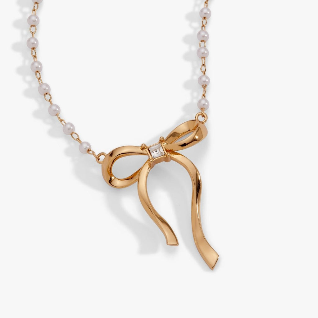 Bow Pearl Coquette Necklace - Willow & Luna