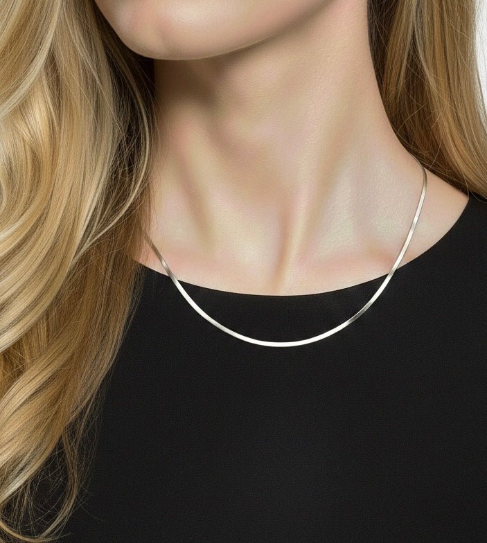 C002W B.Tiff 2mm Herringbone Chain Necklace - Willow & Luna