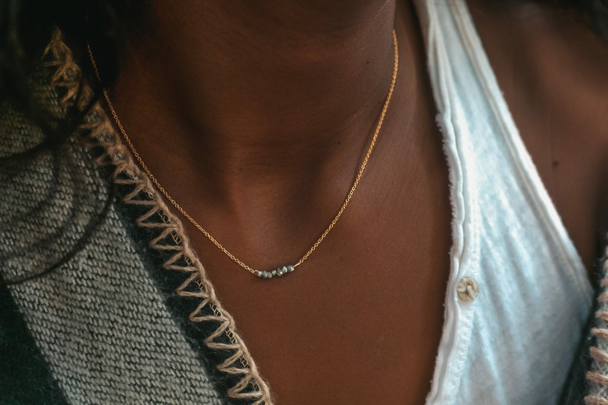 Champagne Rough Diamond Bar Necklace - Willow & Luna