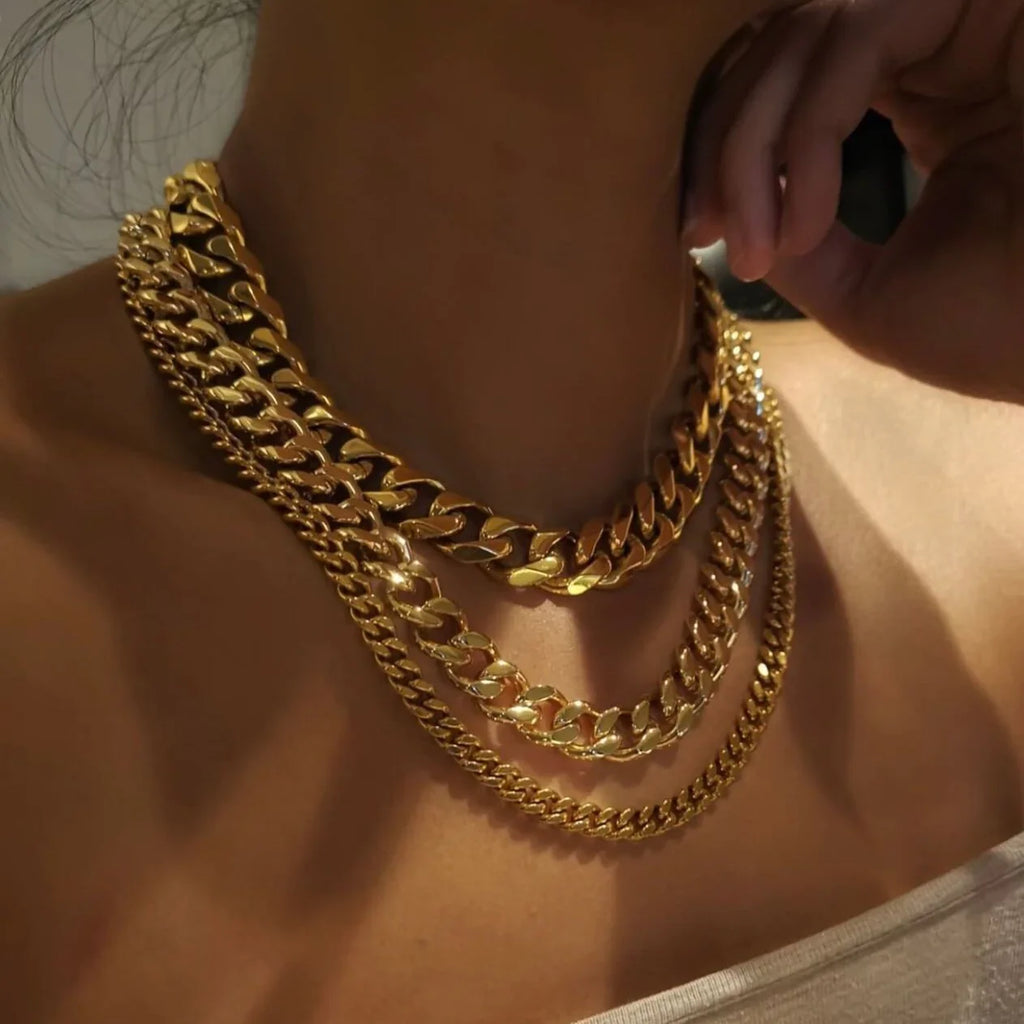 LA MADISON 18K Gold Chunky Chain Necklace