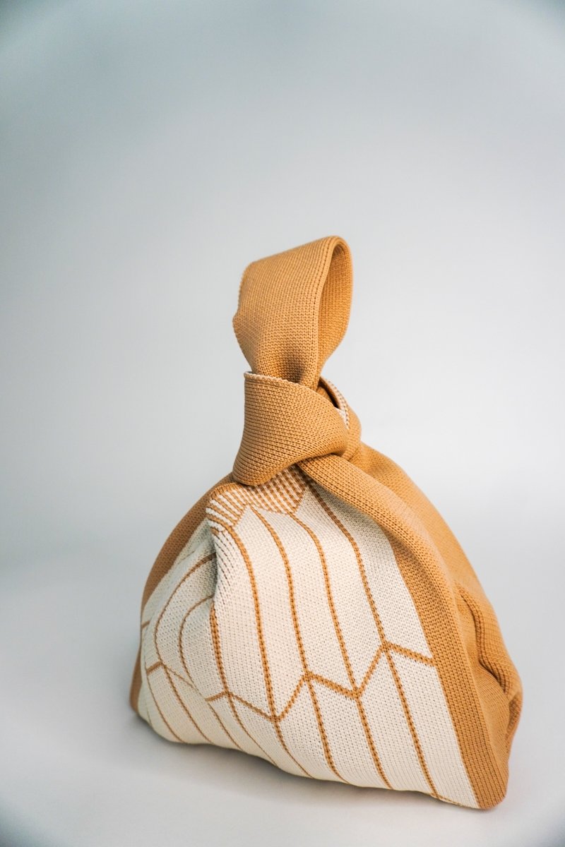 Corinthian Handbag - Willow & Luna