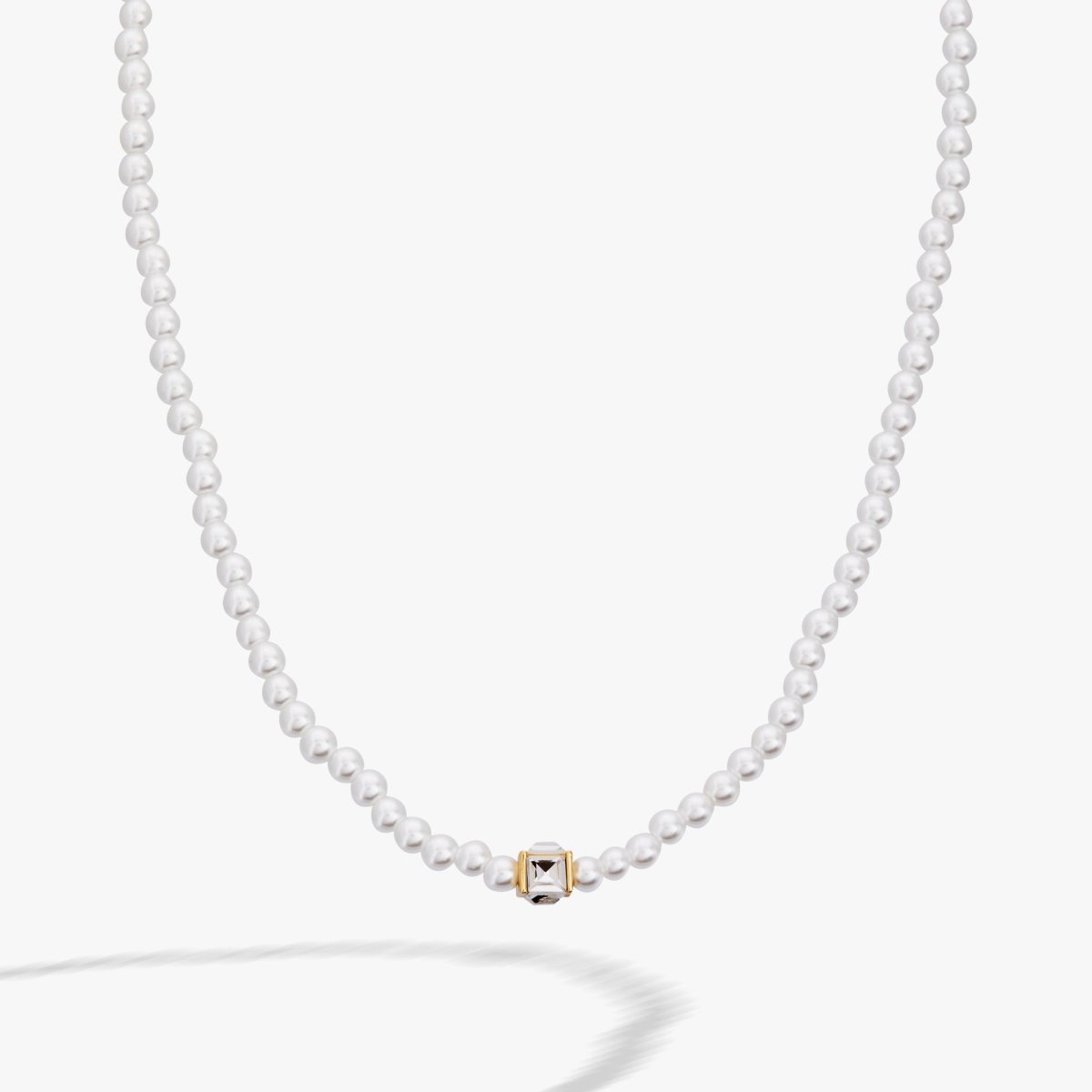 Crystal and Pearl Beaded Necklace - Willow & Luna