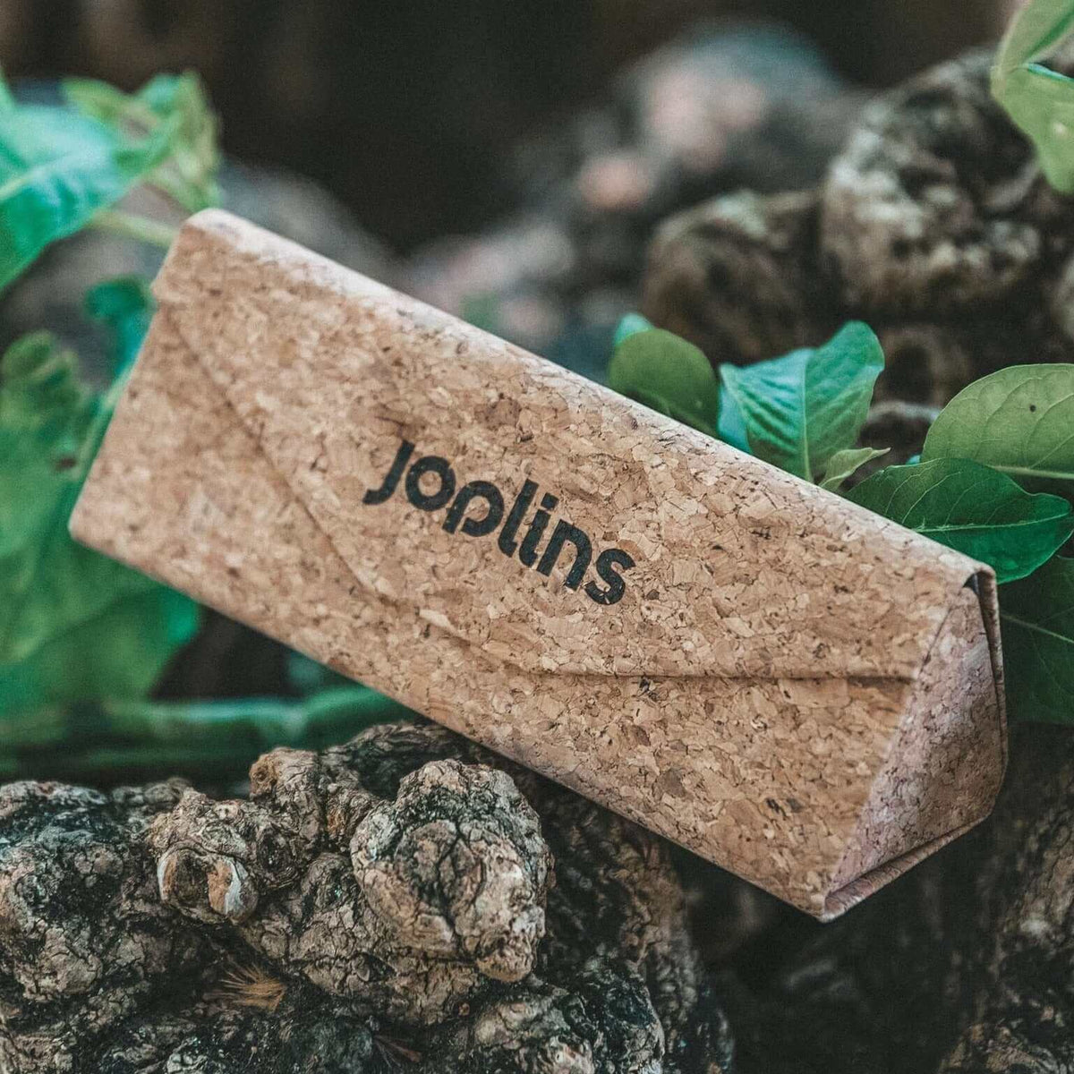 Fold & Go - Tri-fold Cork Sunglasses Case