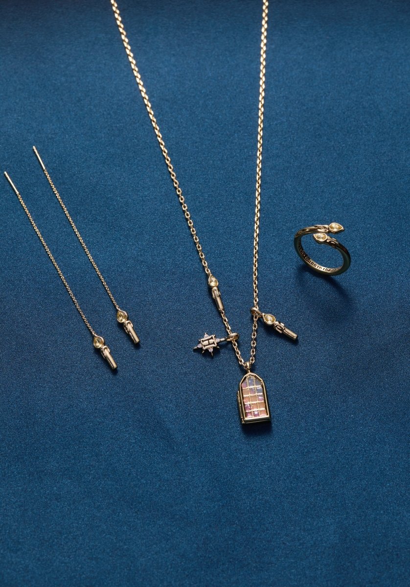 Harry Potter™ Hogwarts Great Hall Cluster Charm Necklace - Willow & Luna