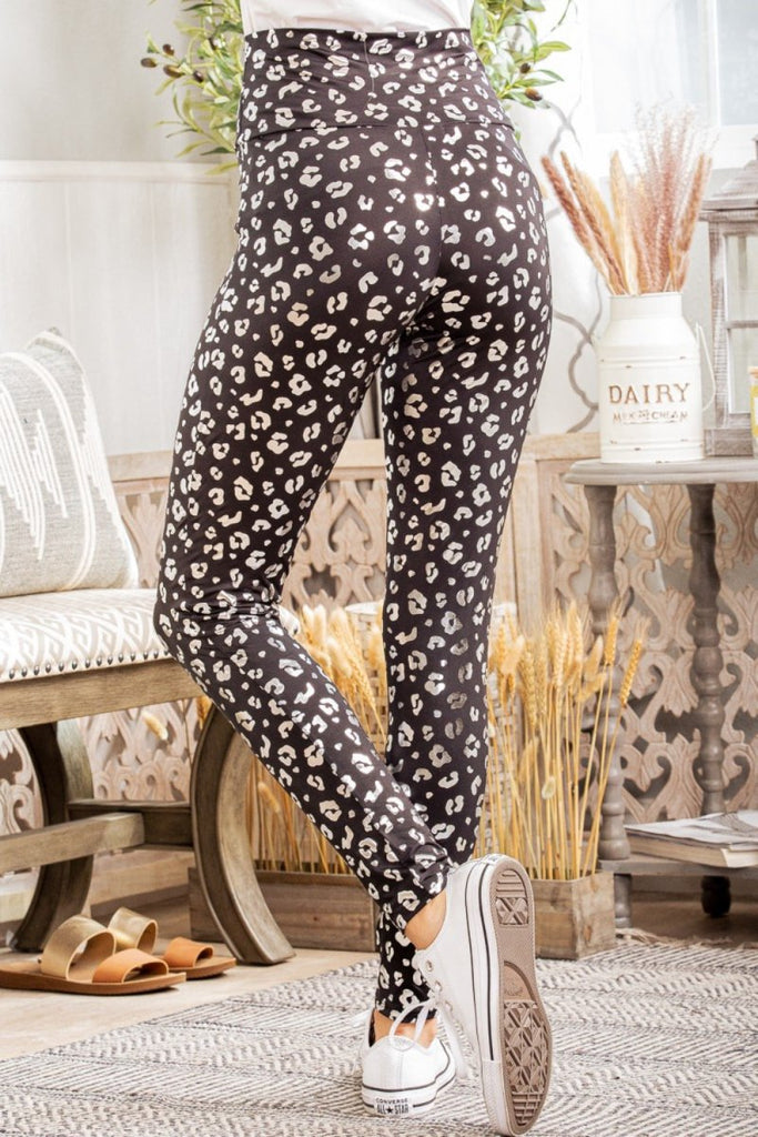 Heimish Full Size Leopard High Waist Leggings - Willow & Luna