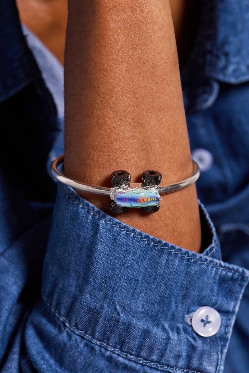 Hot Wheels™ Mega Wrex™ Monster Truck Moveable Cuff - Willow & Luna