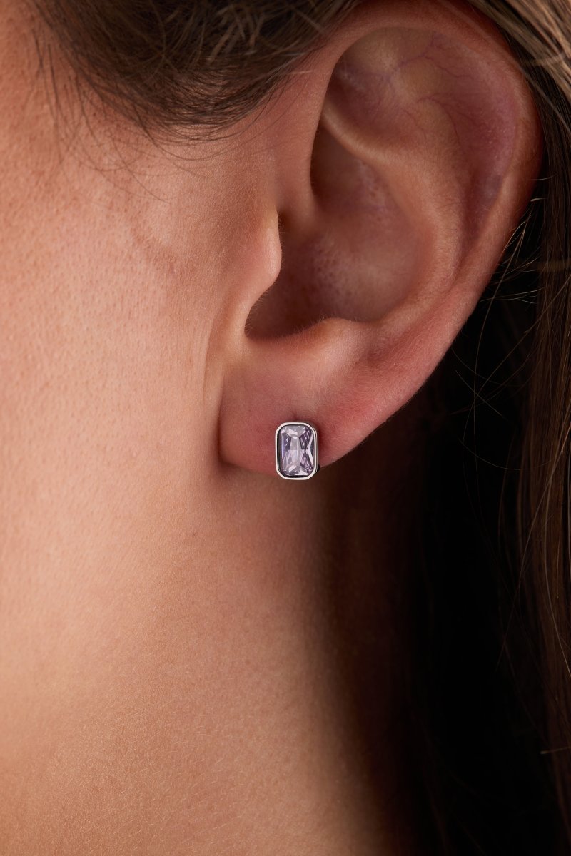 June Emerald - Cut Birthstone Stud Earrings - Willow & Luna
