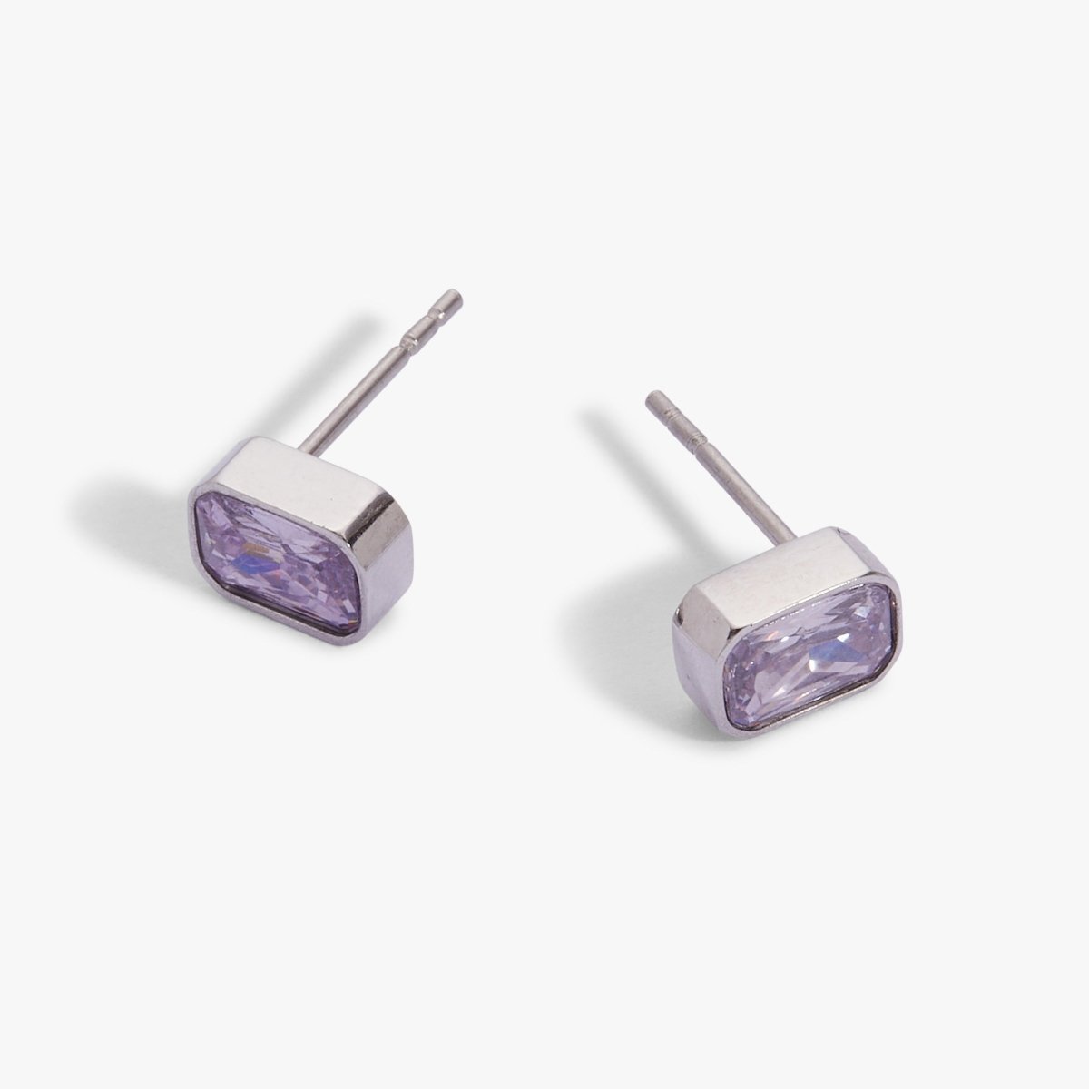 June Emerald - Cut Birthstone Stud Earrings - Willow & Luna