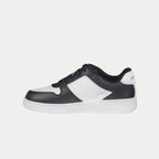 LA Gear Kids Edge Lowtop | Black x White Logo - Willow & Luna