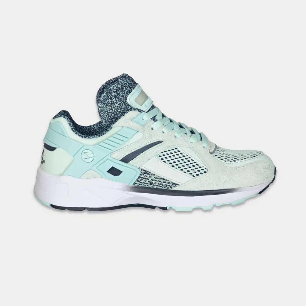 LA Gear Women's Catapult Light - Up Lowtop | Mint x Black - Willow & Luna