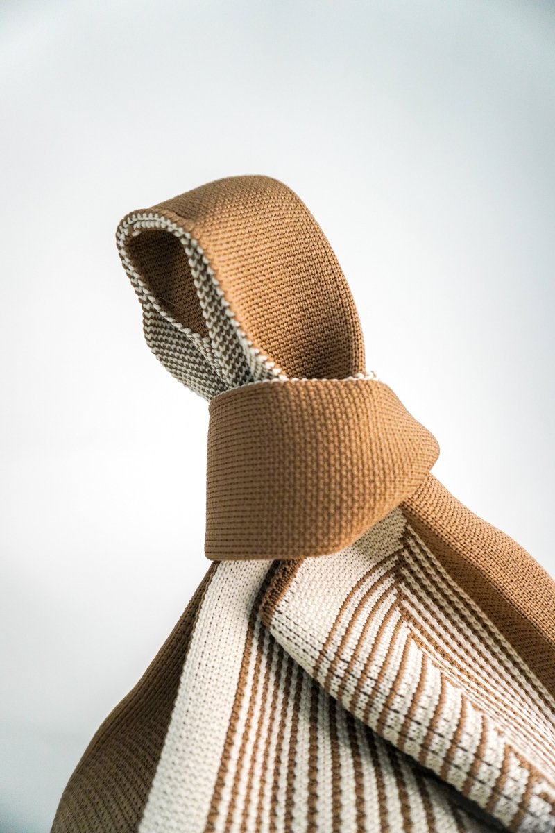 Labyrinth Beige Handbag - Willow & Luna