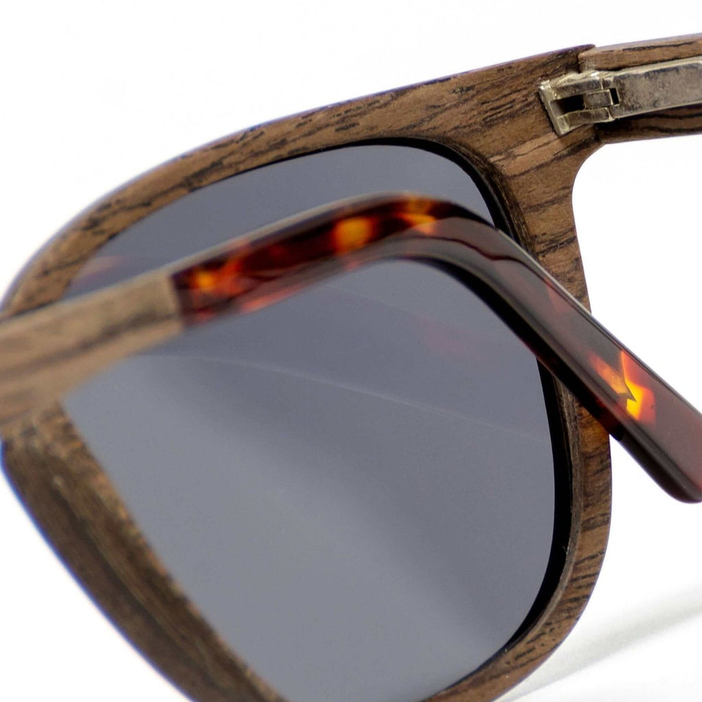 Lark - Unisex Wooden Sunglasses - Willow & Luna