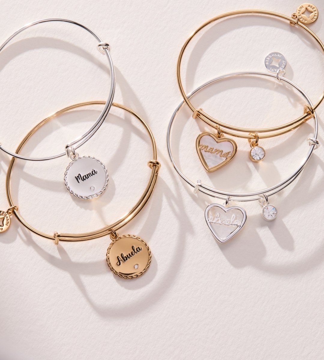 Mamá Mother of Pearl Heart Charm Bangle - Willow & Luna