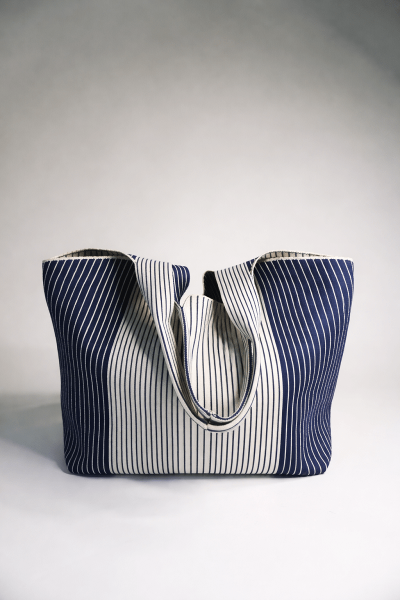 Navy Everyday Tote - Willow & Luna