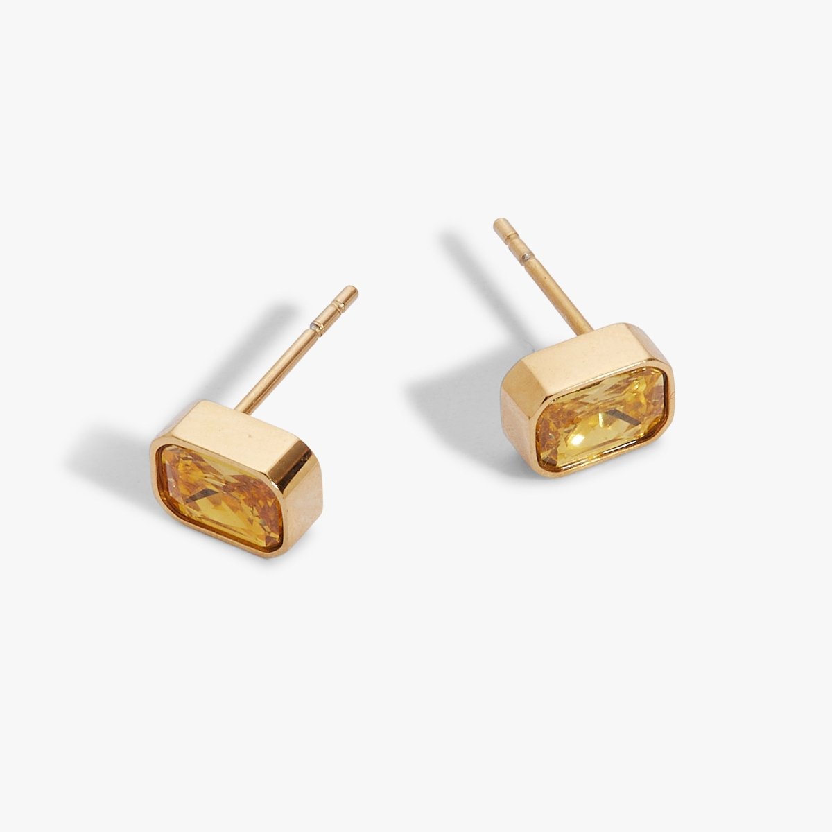 November Emerald - Cut Birthstone Stud Earrings - Willow & Luna