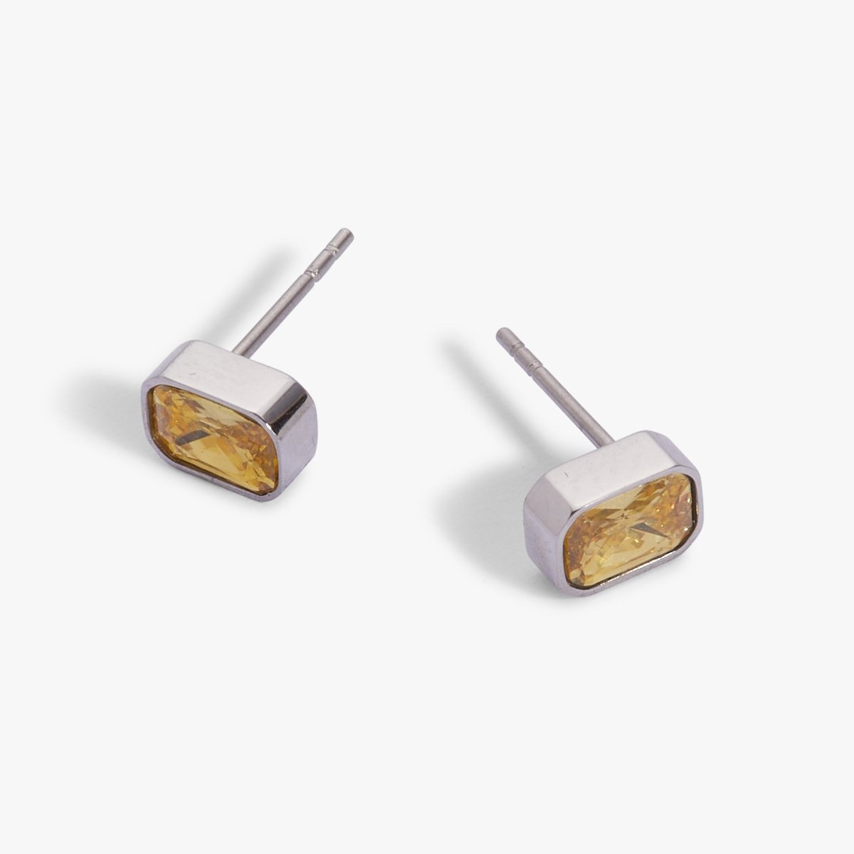 November Emerald - Cut Birthstone Stud Earrings - Willow & Luna
