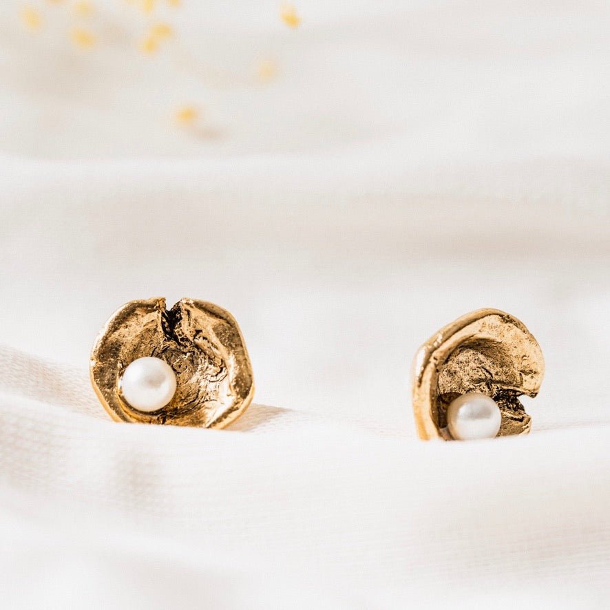 oyster studs - Willow & Luna