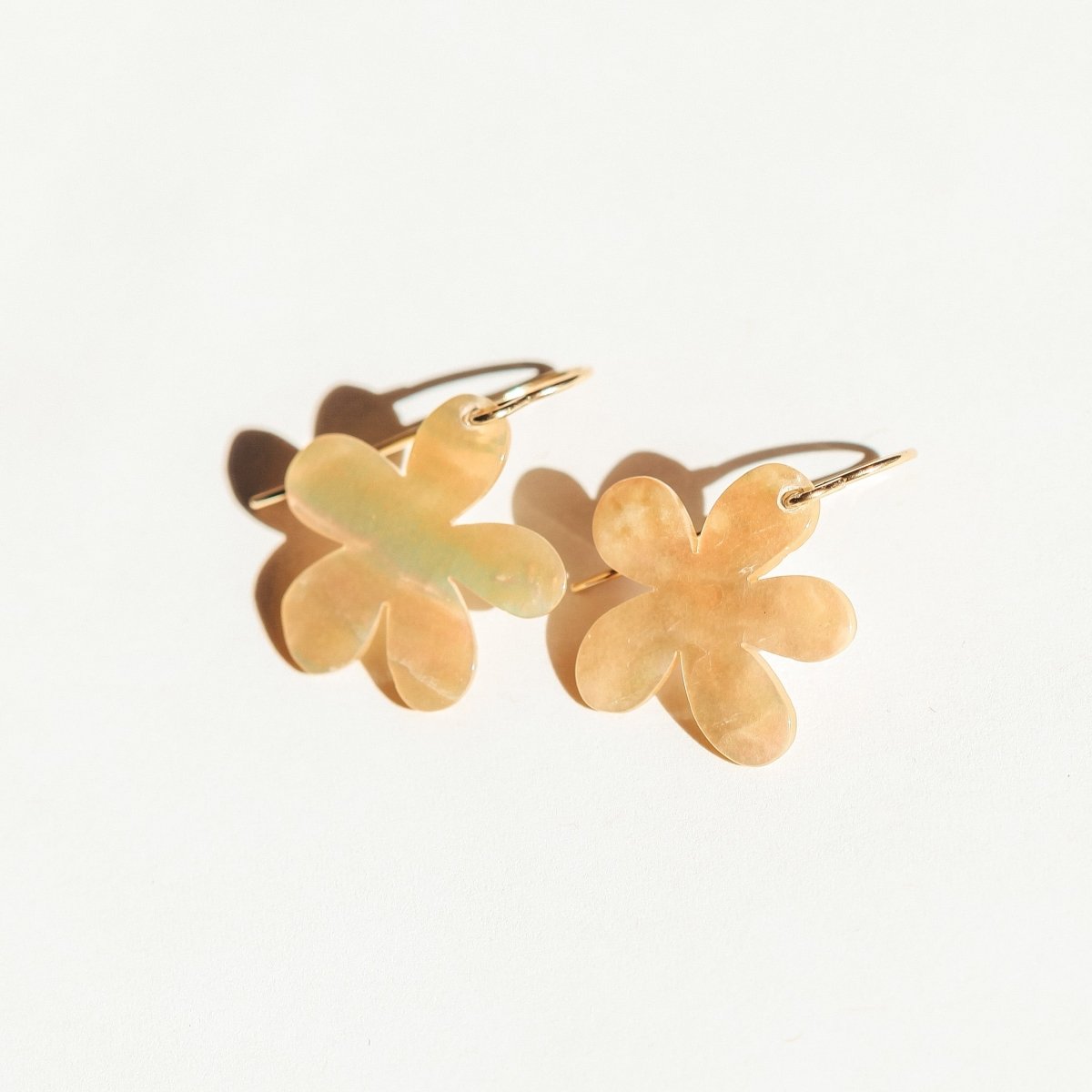 Pearl Flower Earrings - Willow & Luna