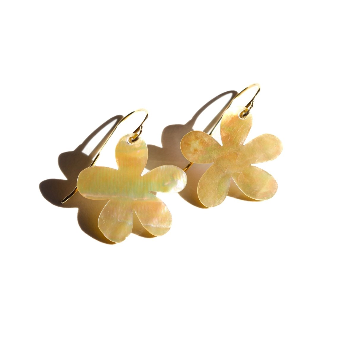 Pearl Flower Earrings - Willow & Luna