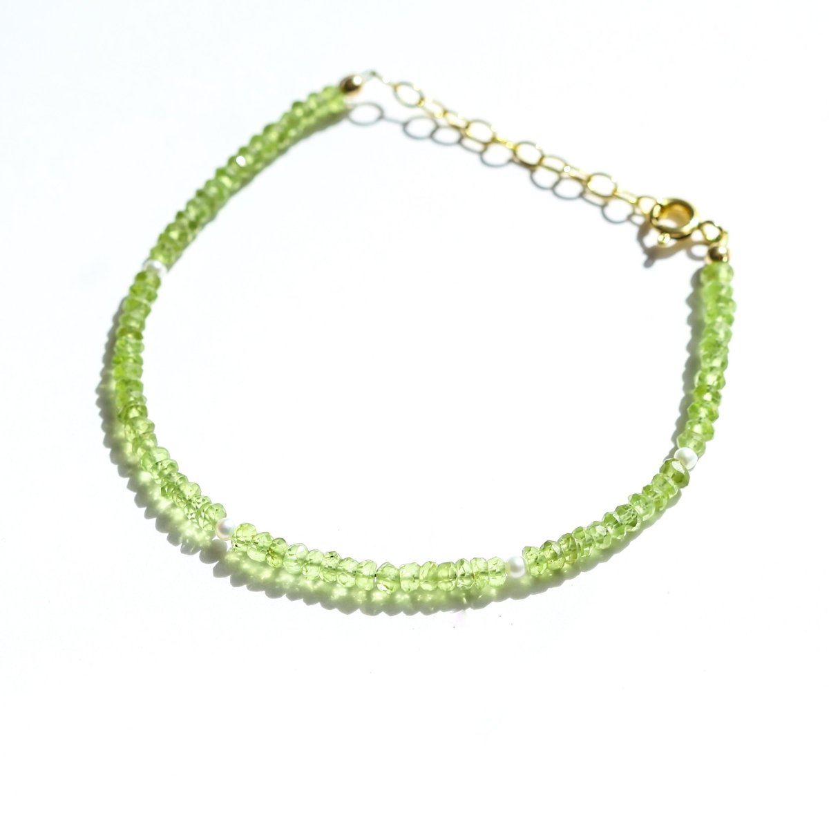 Peridot and Pearl Beaded Bracelet - Willow & Luna