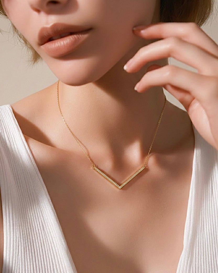 PT208G B.Tiff Gold Pavé Viva Pendant Necklace - Willow & Luna