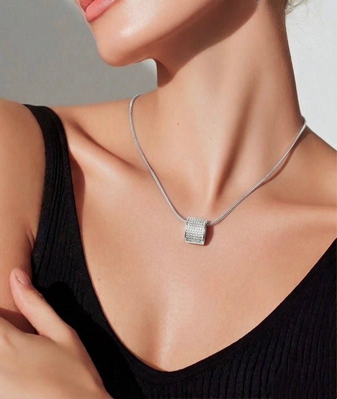 PT444W B.Tiff Pavé Oreiller Pendant Necklace with Coil Chain - Willow & Luna