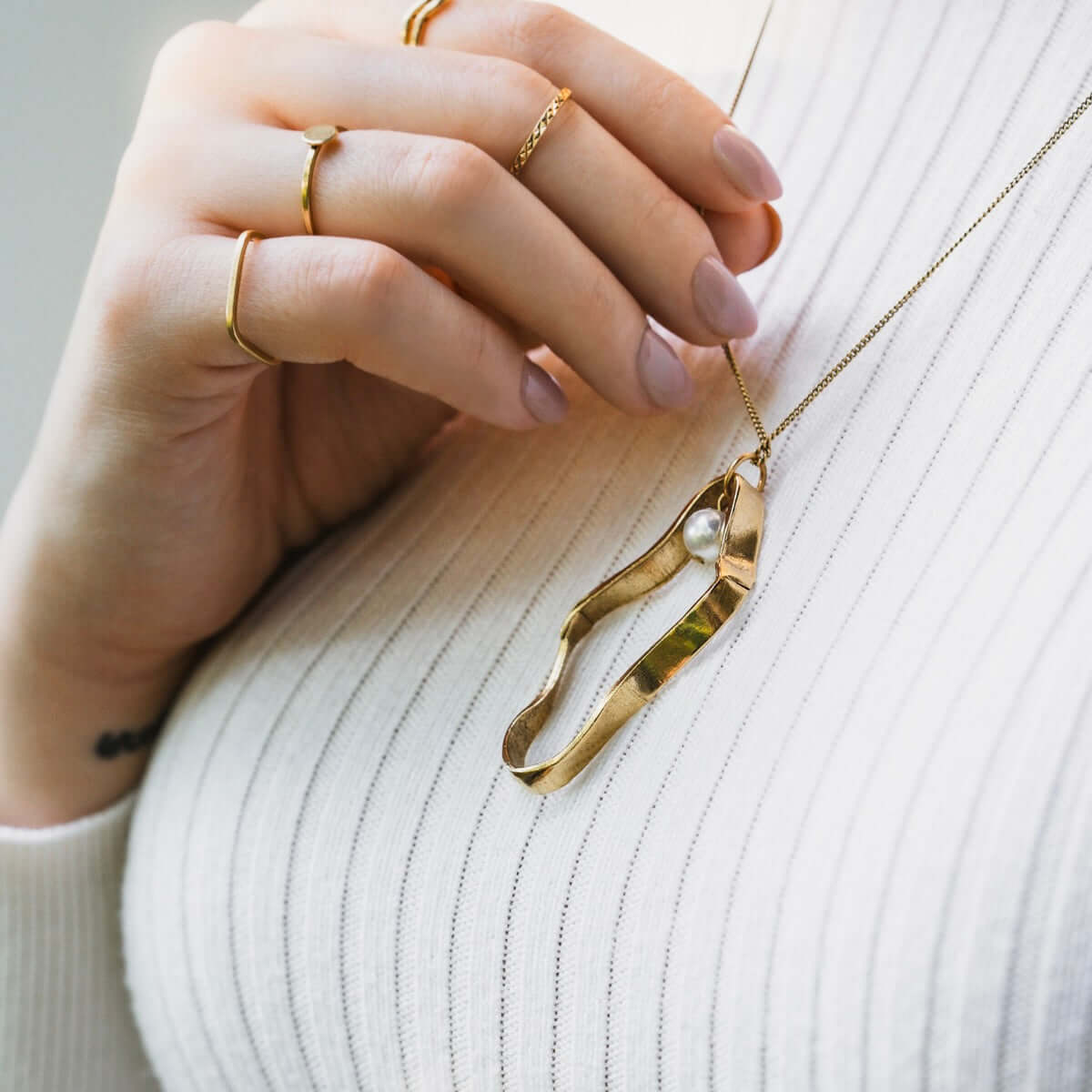 Puddle Necklace - Willow & Luna
