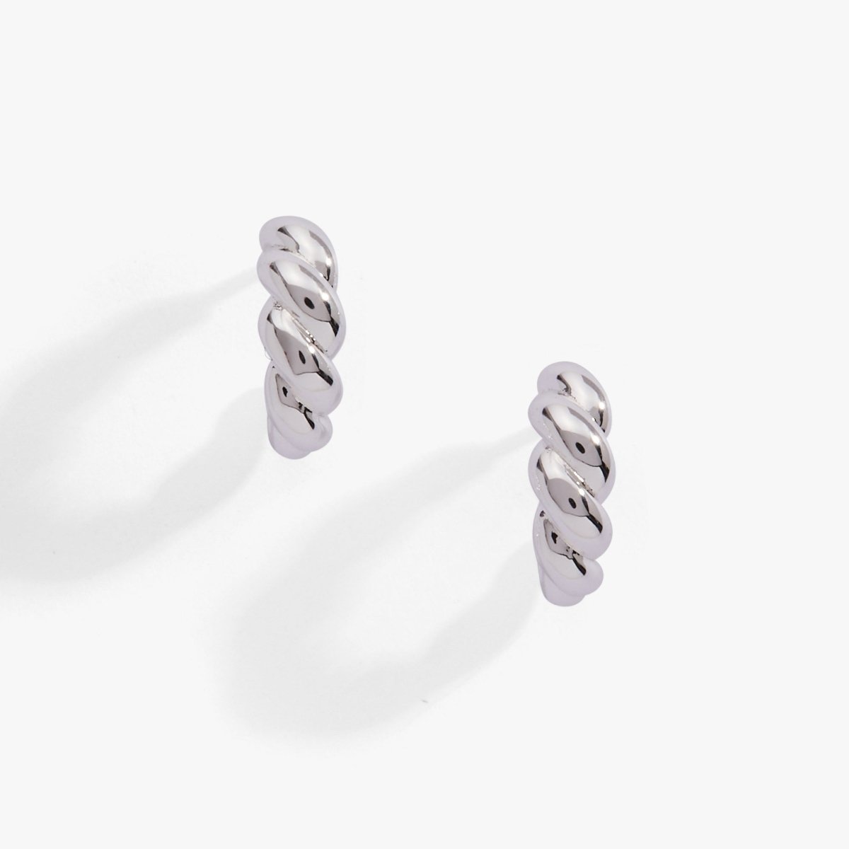 Puffy Rope Textured Huggie Hoop Earring - Willow & Luna