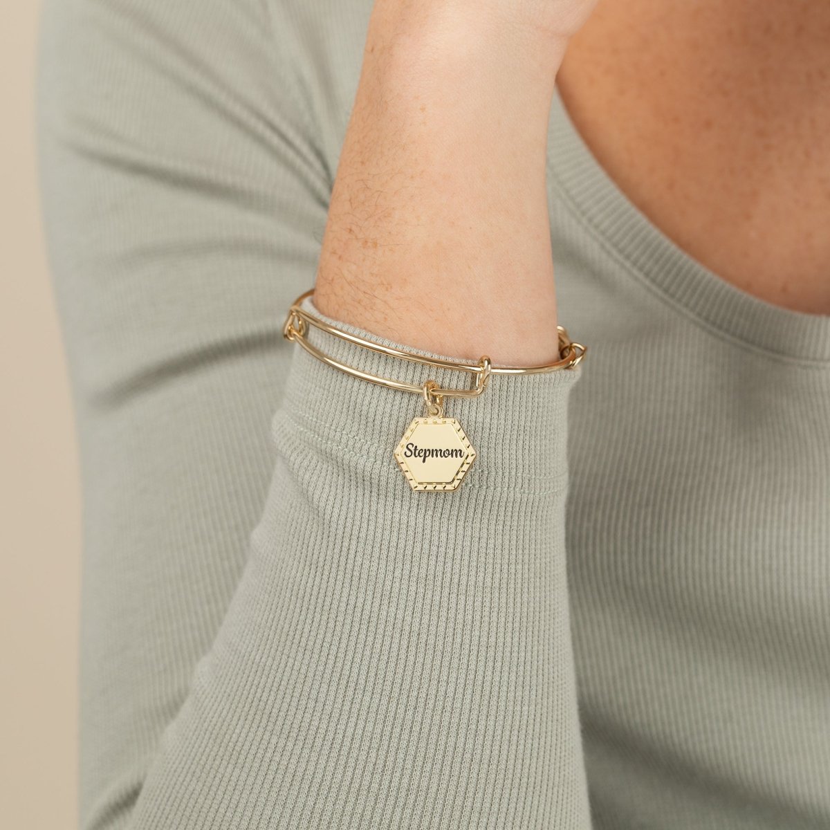 Stepmom 'You're In My Heart Forever' Charm Bangle - Willow & Luna
