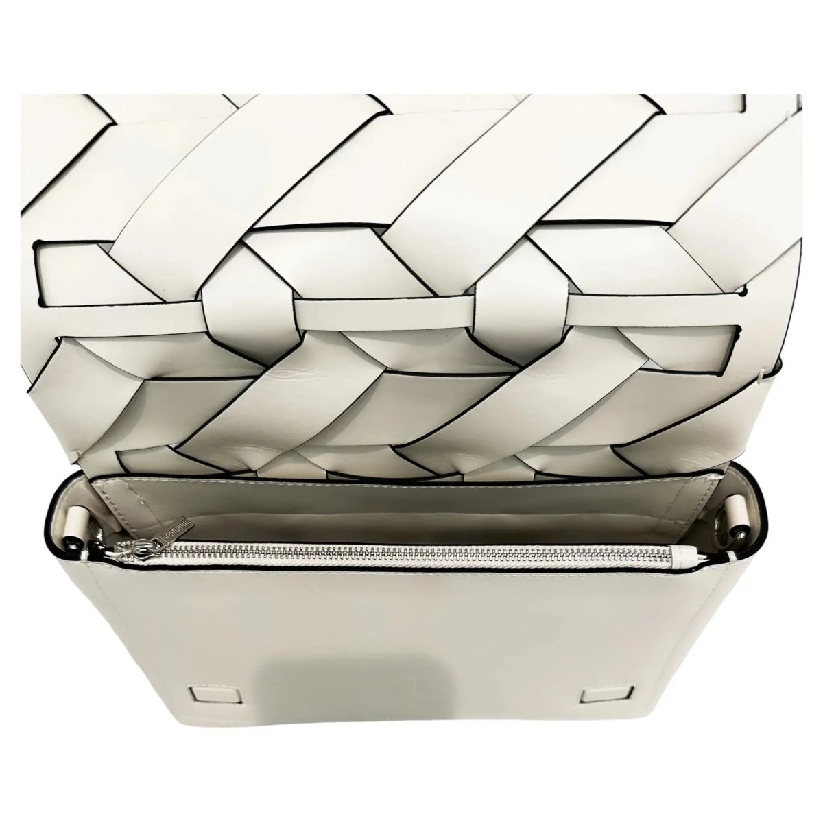 THE ZENOBIA WOVEN CLUTCH - Willow & Luna