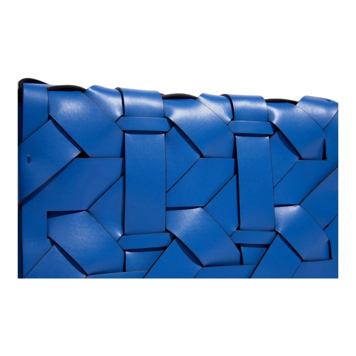 THE ZENOBIA WOVEN CLUTCH - Willow & Luna