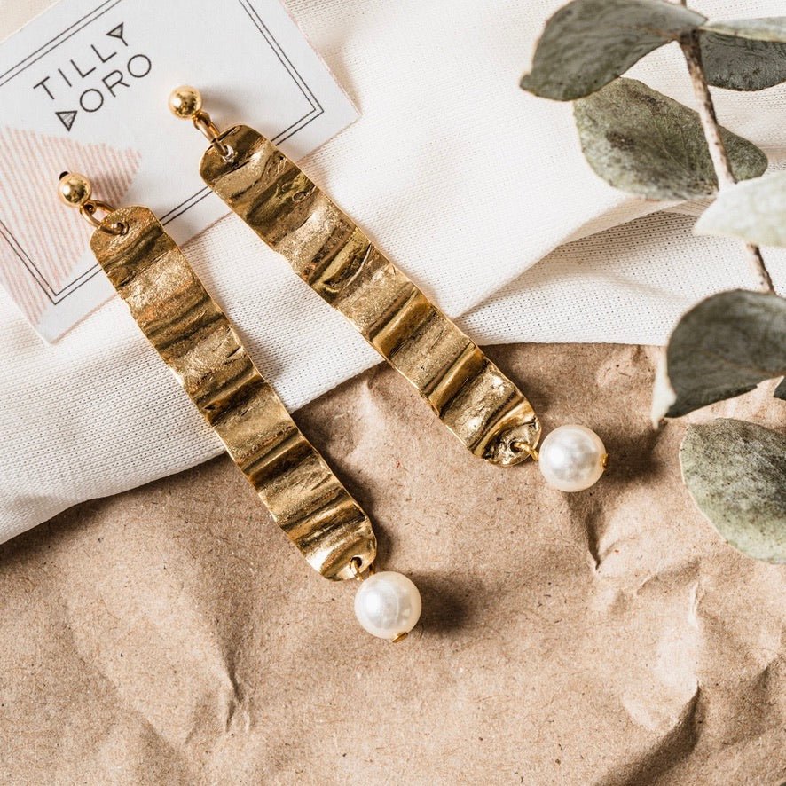 wave & pearl earrings - Willow & Luna