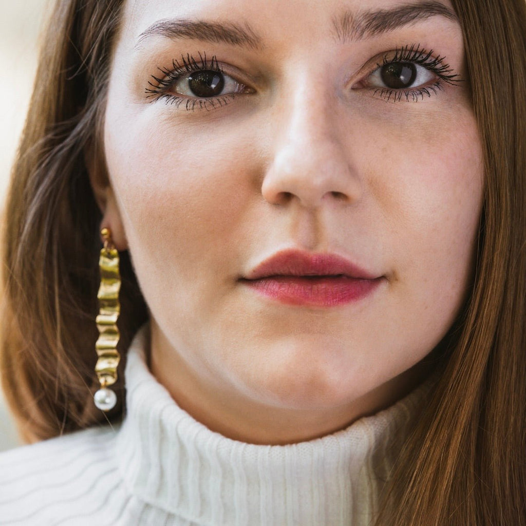 wave & pearl earrings - Willow & Luna