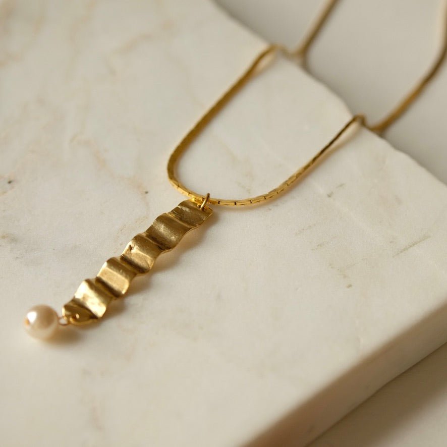 wave & pearl necklace - Willow & Luna