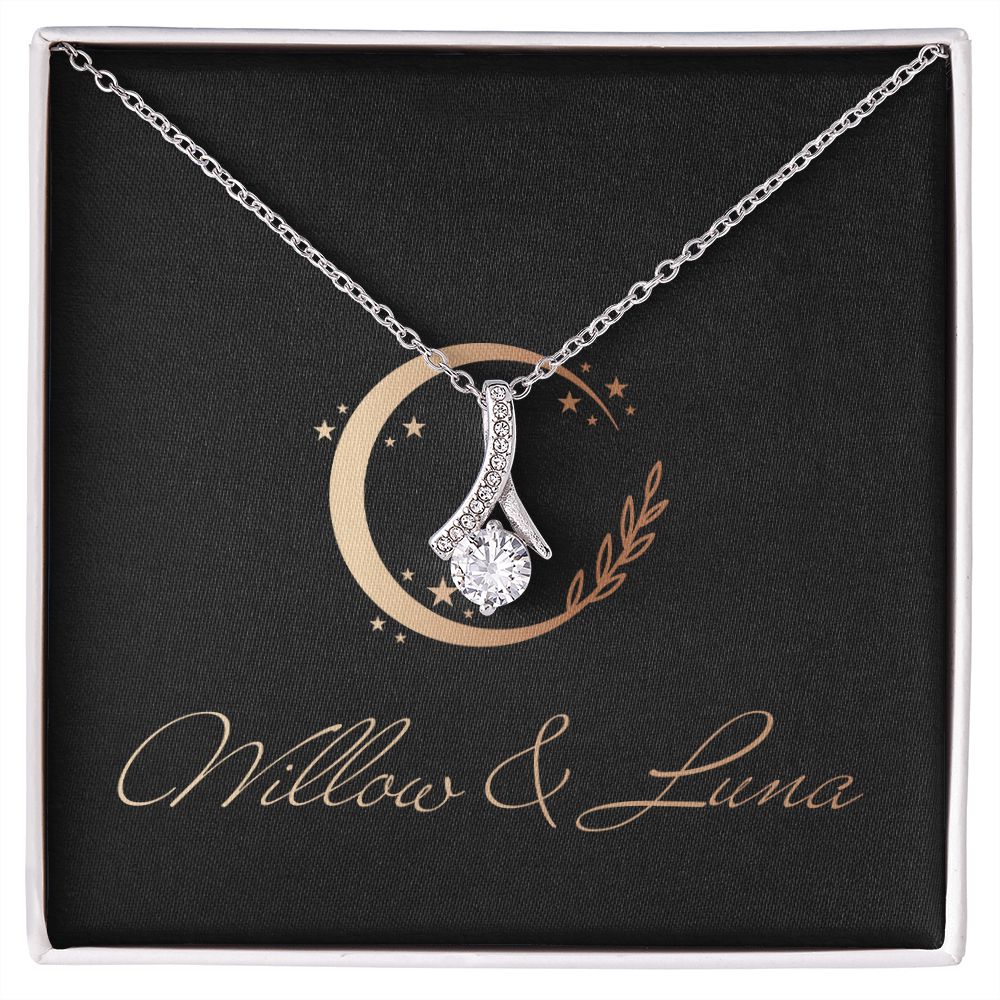 Alluring Beauty Necklace - Willow & Luna - Willow & Luna