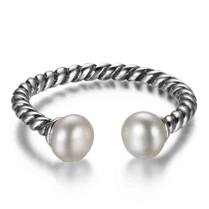 Silver Pearl Ring - Willow & Luna